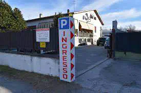 images/parkings/scuderia-malpensa/2.jpg