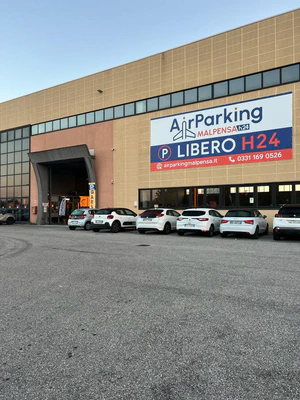 /images/parkings/air-parking-malpensa/967c12ac-9735-48a9-88b0-fe4648b7c96e.jpg