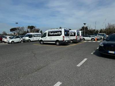 /images/parkings/park-and-fly/IMG_2112.jpg